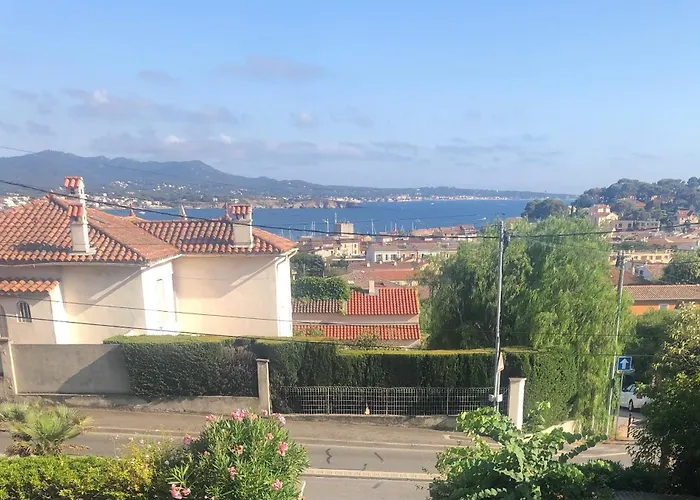 Petit Paradis A Sanary Avec Vue Mer Wifi Et Clim