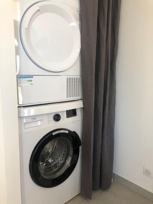 Petit Paradis A Avec Vue Wifi Et Clim Apartment *